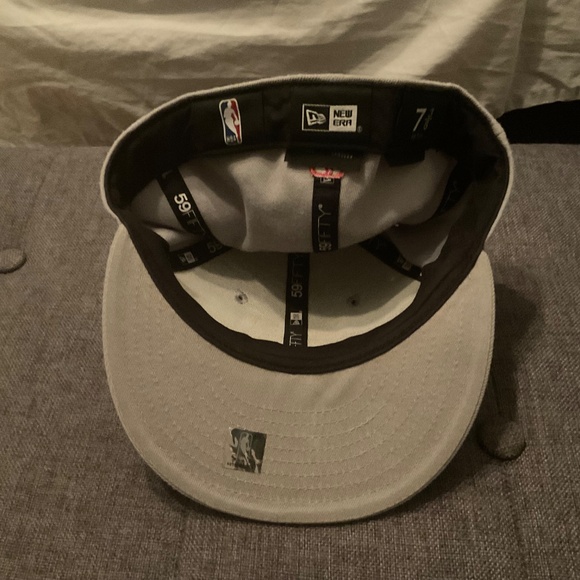 Men TORONTO RAPTORS 2019 NBA CHAMPIONS 59FIFTY HAT x NEW ERA  Grey And Red 7 3/8 - Picture 5 of 5